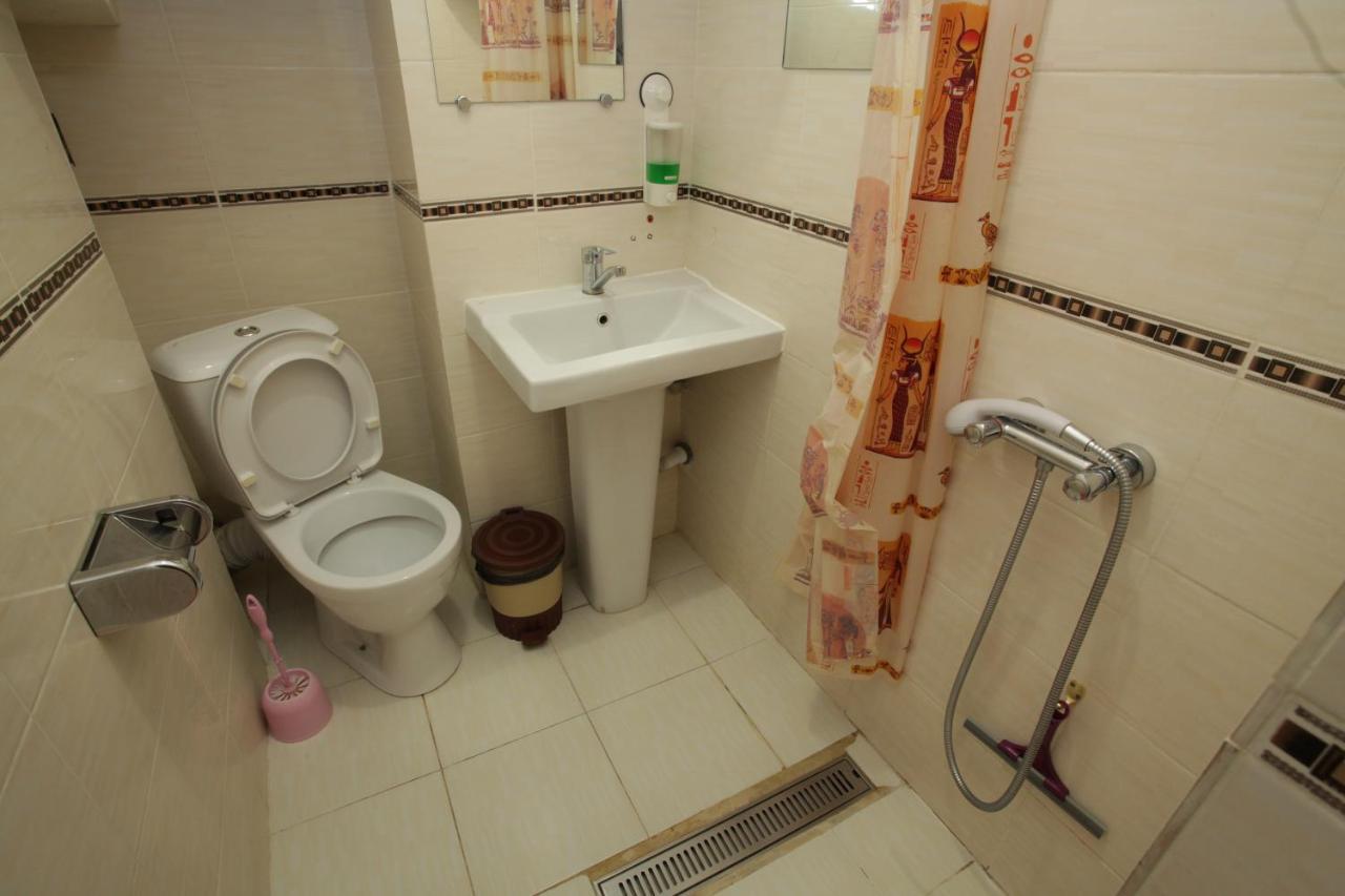 Sukhum City Mini Hotel Сухумі Екстер'єр фото