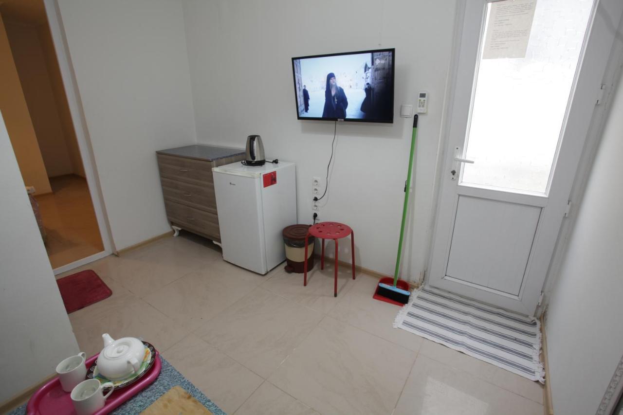 Sukhum City Mini Hotel Сухумі Екстер'єр фото