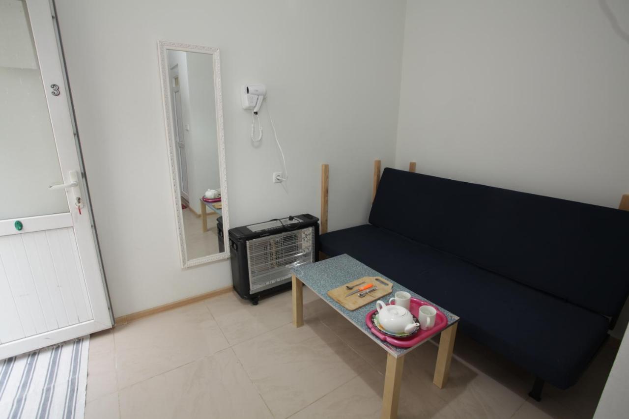 Sukhum City Mini Hotel Сухумі Екстер'єр фото